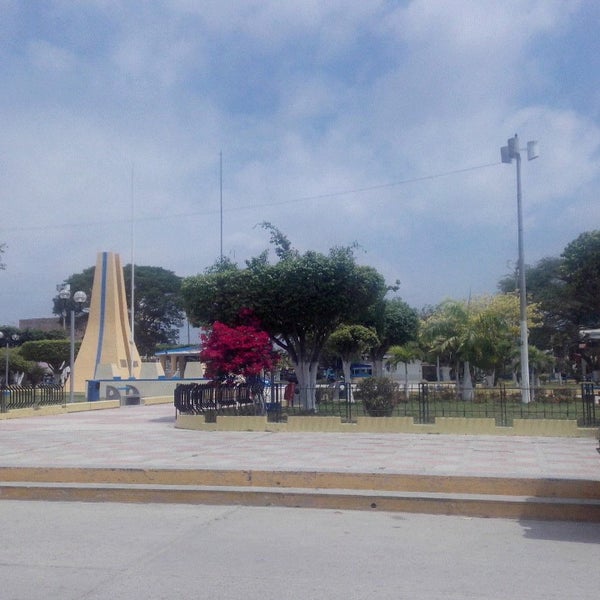 Plaza de Armas de Zarumilla